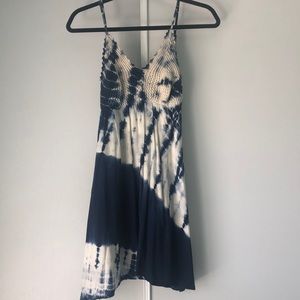 crochet front, cross back dress. size medium